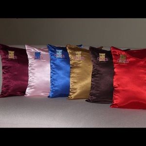Cutezzzs Satin Pillow case and pillow